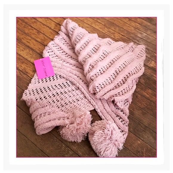 New Blush Betsey Johnson 'Wrap It Up' Scarf - Picture 3 of 4